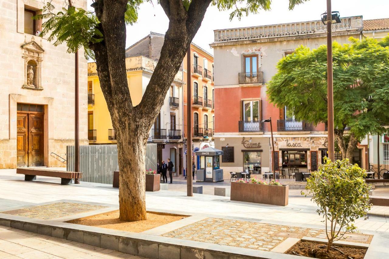 Estudios Ramon Llull Denia Exterior foto